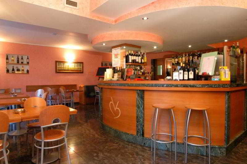 Hotel Au Soleil Saint-Vincent Restaurant photo